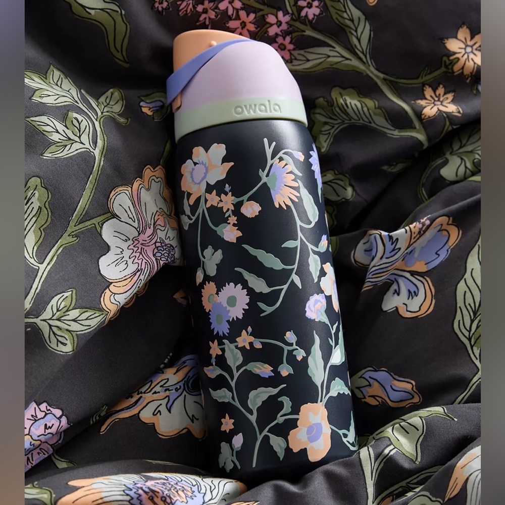 Owala Floral Black Water Bottle